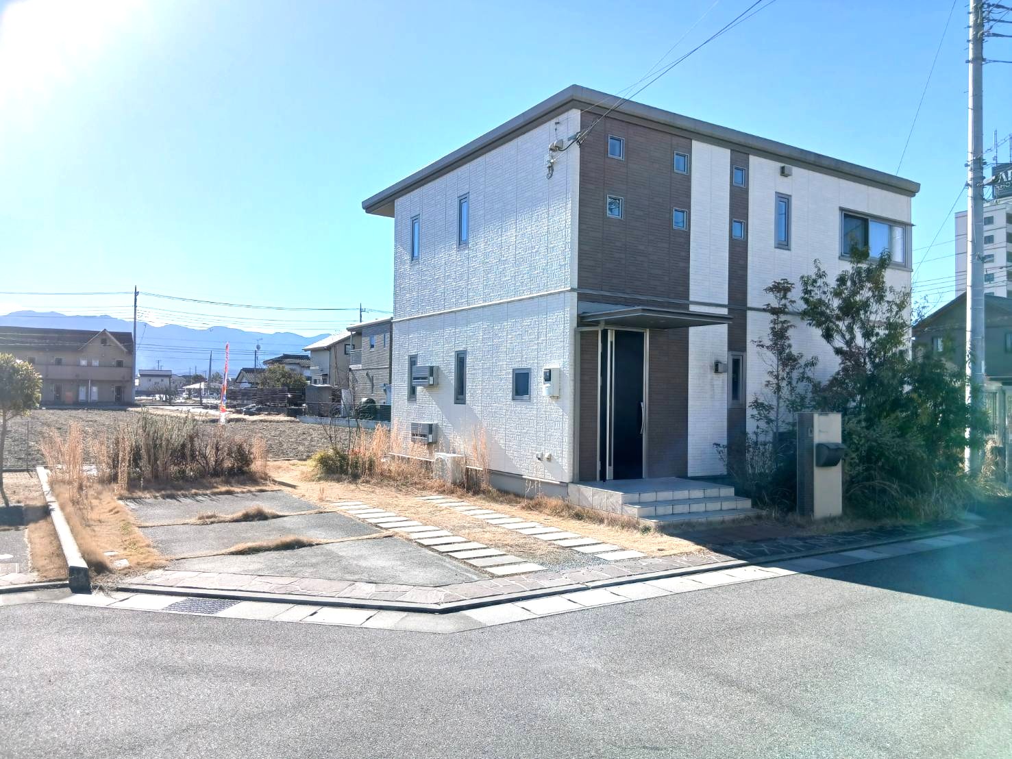甲府市 上今井町（甲斐住吉駅） 2階建 ４ＬＤＫ